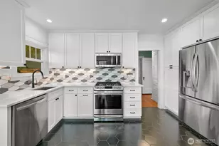 252 S Garden St, Bellingham, WA 98225 - Photo 4