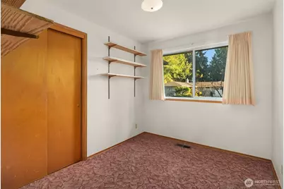 518 N 198th Street, Shoreline, WA 98133 - Photo 16