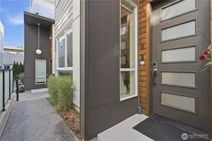 2214 Franklin Ave E, Seattle, WA 98102 - Photo 2