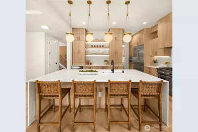 10217 NE 24th Street, Bellevue, WA 98004 - Photo 6