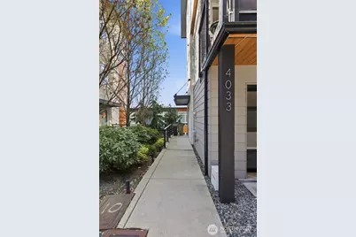 4033 129th Place SE, Bellevue, WA 98006 - Photo 2