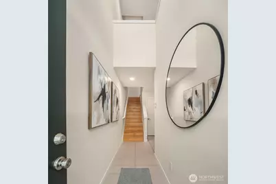 10363 Ashworth Avenue N, Seattle, WA 98133 - Photo 4
