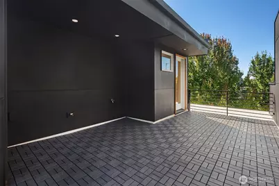 10363 Ashworth Avenue N, Seattle, WA 98133 - Photo 24