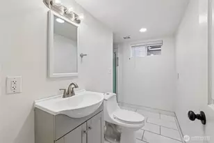 4545 5th Ave NE, Seattle, WA 98105 - Photo 28