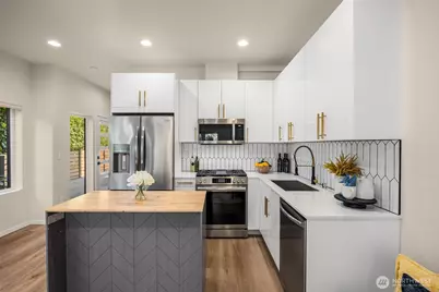 3828 35th Avenue W #B, Seattle, WA 98199 - Photo 10