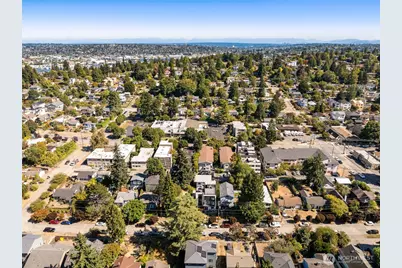 3828 35th Avenue W #B, Seattle, WA 98199 - Photo 22