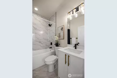 3828 35th Avenue W #B, Seattle, WA 98199 - Photo 16