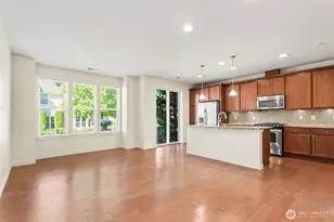 1423 NE Hickory Ln, Issaquah, WA 98029 - Photo 8