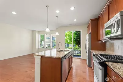 1423 NE Hickory Lane, Issaquah, WA 98029 - Photo 4