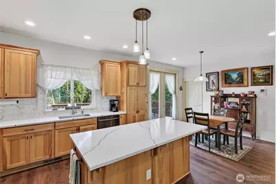 381 Studebaker Spur 2, Castle Rock, WA 98611 - Photo 12