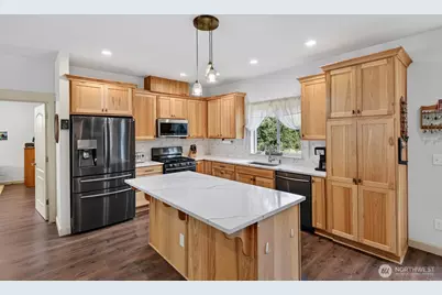 381 Studebaker Spur 2, Castle Rock, WA 98611 - Photo 4