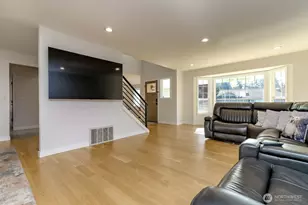 13506 SE 189th Pl, Renton, WA 98058 - Photo 8