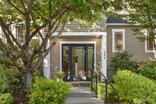 284 Wood Ave SW, Bainbridge Island, WA 98110 - Photo 2