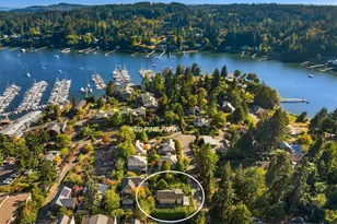 284 Wood Ave SW, Bainbridge Island, WA 98110 - Photo 36