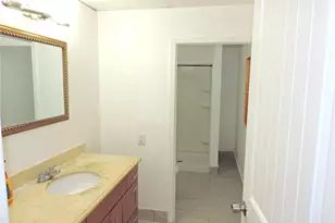 11709 26th Ave NE, Seattle, WA 98125 - Photo 16