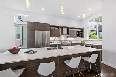 1921 8th Avenue W, Seattle, WA 98119 - Photo 12