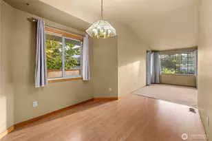 10129 C St E, Tacoma, WA 98445 - Photo 4