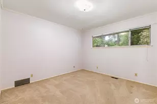 701 Highland Dr, Bellingham, WA 98225 - Photo 18