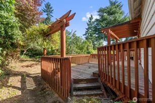 1718 NE 88th St, Seattle, WA 98115 - Photo 24