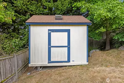 17207 76th Avenue W, Edmonds, WA 98026 - Photo 34