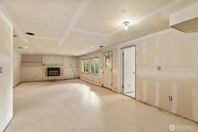 17207 76th Avenue W, Edmonds, WA 98026 - Photo 24