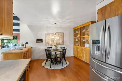17207 76th Avenue W, Edmonds, WA 98026 - Photo 14