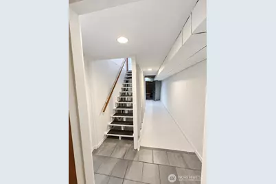 7546 24th Avenue NW, Seattle, WA 98117 - Photo 8