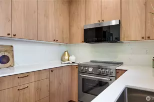 3207 NE 94th St, Seattle, WA 98115 - Photo 6