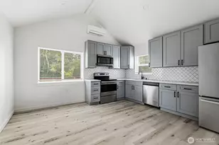 1750 S Anderson St, Tacoma, WA 98405 - Photo 6