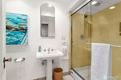 2472 Montavista Place W, Seattle, WA 98199 - Photo 24