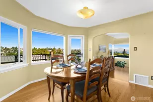 2472 Montavista Pl W, Seattle, WA 98199 - Photo 8