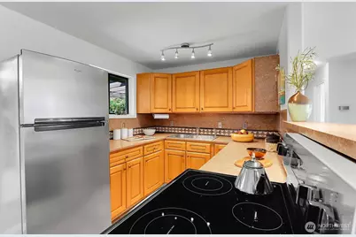 3328 NE 6th Street, Renton, WA 98056 - Photo 10