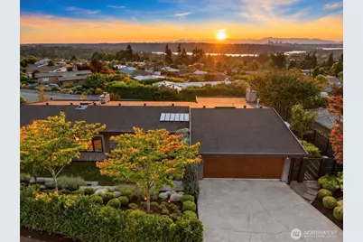 4342 Somerset Boulevard SE, Bellevue, WA 98006 - Photo 1