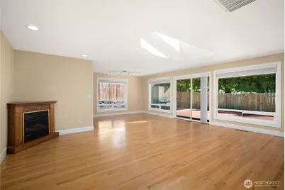 1012 179th Place NE, Bellevue, WA 98008 - Photo 10