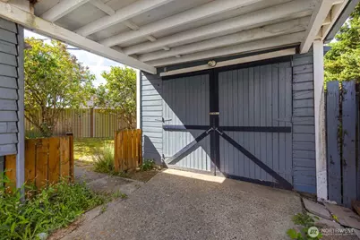 105 Wells Ave N, Renton, WA 98057 - Photo 20