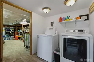 5615 Beverly Ln, Everett, WA 98203 - Photo 22