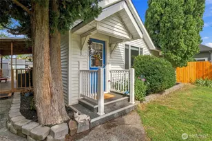 319 NW C St, Ephrata, WA 98823 - Photo 2