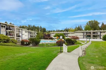 12700 NE 8th Street #E102, Bellevue, WA 98005 - Photo 20