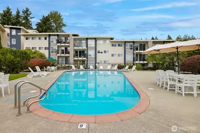 12700 NE 8th Street #E102, Bellevue, WA 98005 - Photo 26