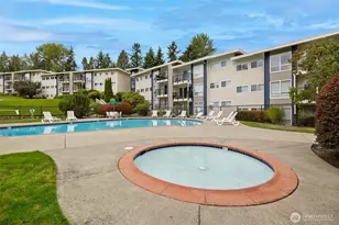12700 NE 8th St, Bellevue, WA 98005 - Photo 24