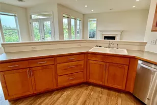 1023 SE Sentry Dr, College Place, WA 99324 - Photo 4