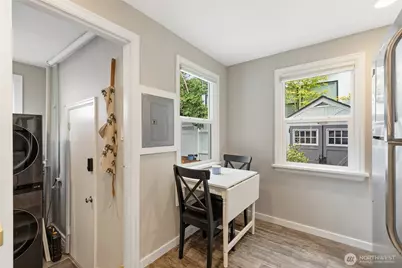 3008 31st Avenue W, Seattle, WA 98199 - Photo 8