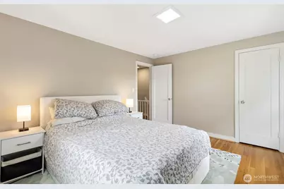 3008 31st Avenue W, Seattle, WA 98199 - Photo 12