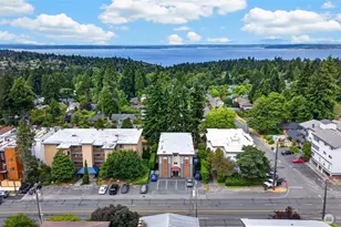 11249 Greenwood Ave N, Seattle, WA 98133 - Photo 12