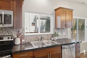 6302 Annette Ct SE, Auburn, WA 98092 - Photo 10