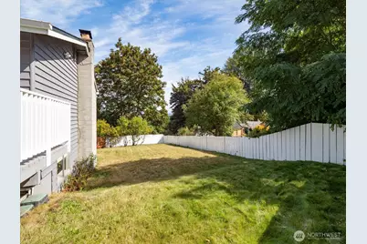 4829 S 166th Street, SeaTac, WA 98188 - Photo 32
