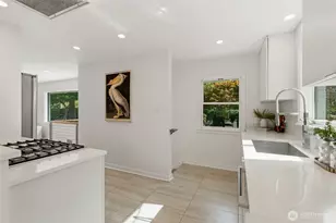 4715 W Roberts Way, Seattle, WA 98199 - Photo 12