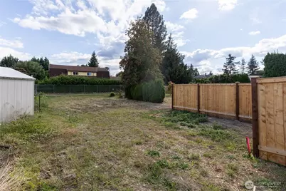 1120 Thompson Street, Sumner, WA 98390 - Photo 14