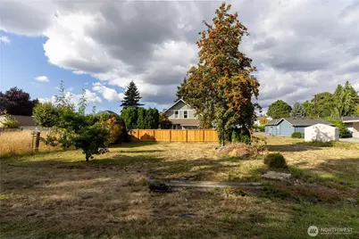 1120 Thompson Street, Sumner, WA 98390 - Photo 12