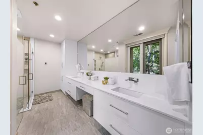 111 Lake Avenue W #202, Kirkland, WA 98033 - Photo 26